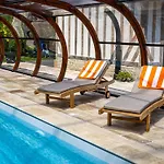 Bed & Breakfast Le Domaine D'angerville - D'hotes 4*