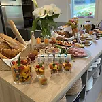 Bed & Breakfast Le Domaine D'angerville - D'hotes