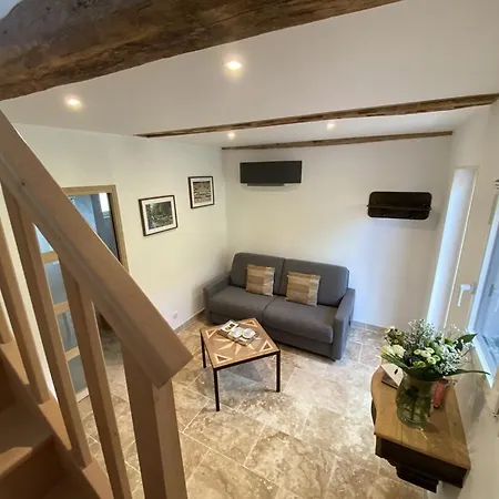 فندق مبيت وإفطار Le Domaine D'angerville - D'hotes 4*