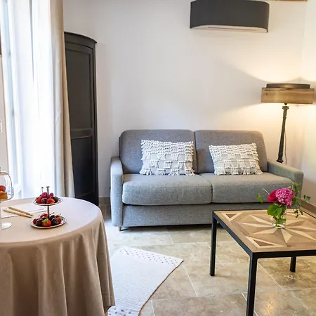 Le Domaine D'angerville - D'hotes Bed & Breakfast