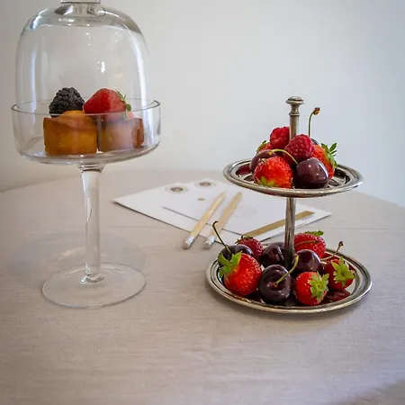 Le Domaine D'angerville - D'hotes Bed & Breakfast