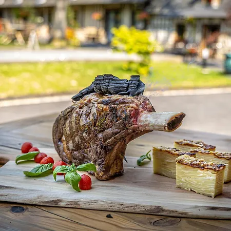 Le Domaine D'angerville - D'hotes Bed & Breakfast