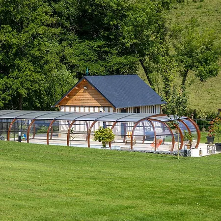 Le Domaine D'angerville - D'hotes Bed & Breakfast *