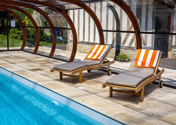 Bed & Breakfast Le Domaine D'angerville - D'hotes 4*