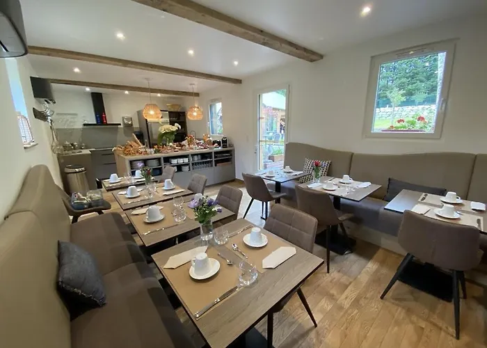 Bed & Breakfast Le Domaine D'angerville - D'hotes